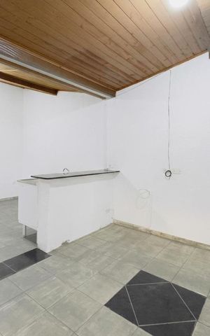 Casa para alugar com 150m², 2 quartos e 2 vagas Casa para alugar com 150m², 2 quartos e 2 vagasCozinha