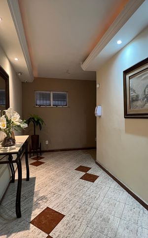 Apartamento para alugar com 79m², 2 quartos e 1 vaga Apartamento para alugar com 79m², 2 quartos e 1 vagaHall de entrada
