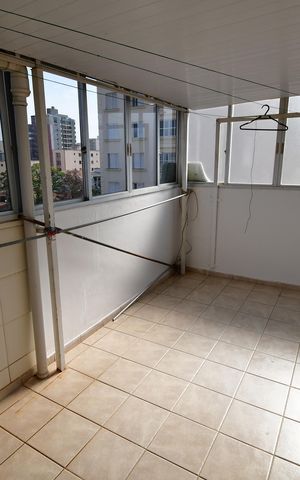 Apartamento à venda com 140m², 3 quartos e 1 vagaÁrea de Serviço