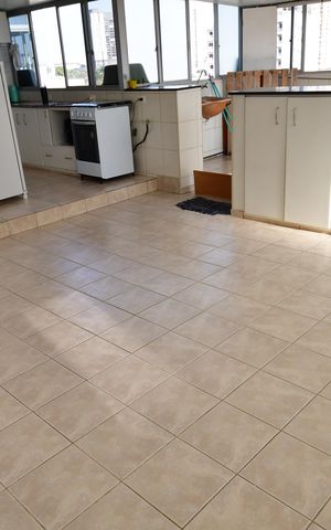 Apartamento à venda com 140m², 3 quartos e 1 vagaSala
