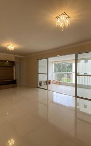 Apartamento para alugar com 142m², 4 quartos e 3 vagas