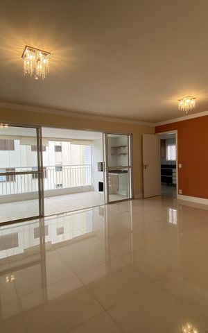 Apartamento para alugar com 142m², 4 quartos e 3 vagas