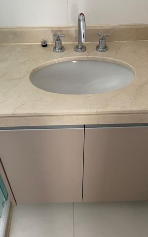 Apartamento para alugar com 142m², 4 quartos e 3 vagas