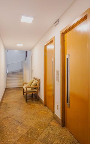 Apartamento para alugar com 118m², 2 quartos e sem vagaHall social
