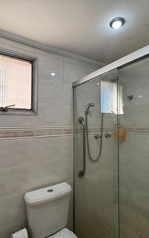 Apartamento à venda com 185m², 4 quartos e 3 vagas Apartamento à venda com 185m², 4 quartos e 3 vagasBanheiro quarto 4