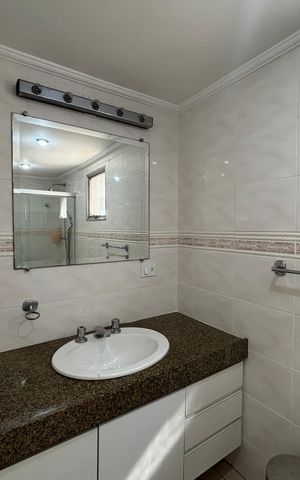 Apartamento à venda com 185m², 4 quartos e 3 vagas Apartamento à venda com 185m², 4 quartos e 3 vagasBanheiro quarto 4