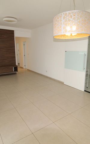 Apartamento para alugar com 103m², 3 quartos e 2 vagasSala