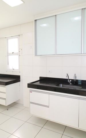 Apartamento para alugar com 103m², 3 quartos e 2 vagasCozinha