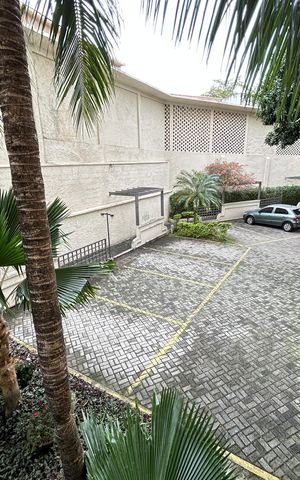 Apartamento à venda com 61m², 2 quartos e 1 vagaÁrea comum