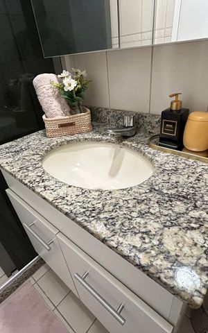Apartamento à venda com 61m², 2 quartos e 1 vagaBanheiro Social