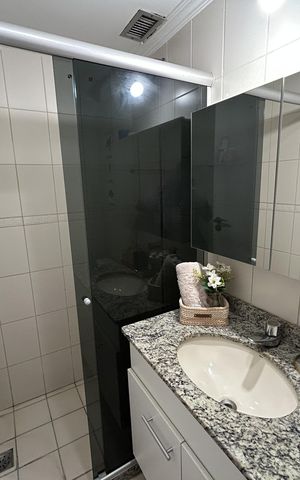 Apartamento à venda com 61m², 2 quartos e 1 vagaBanheiro Social