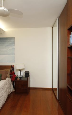 Apartamento à venda com 162m², 4 quartos e 2 vagasQuarto 2