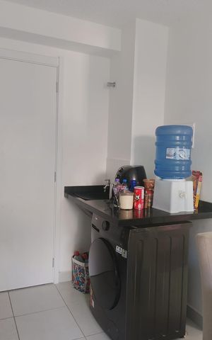 Apartamento à venda com 34m², 2 quartos e sem vaga Apartamento à venda com 34m², 2 quartos e sem vagaÁrea de serviço