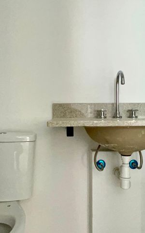 Apartamento à venda com 56m², 2 quartos e 1 vaga Apartamento à venda com 56m², 2 quartos e 1 vagaBanheiro