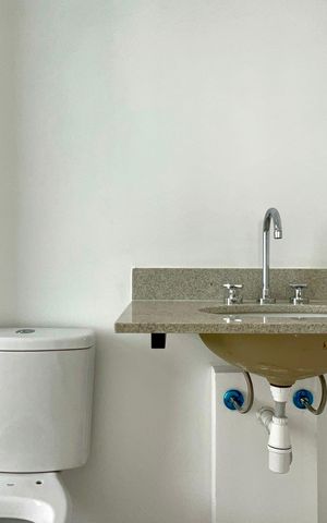 Apartamento à venda com 56m², 2 quartos e 1 vaga Apartamento à venda com 56m², 2 quartos e 1 vagaBanheiro da Suíte