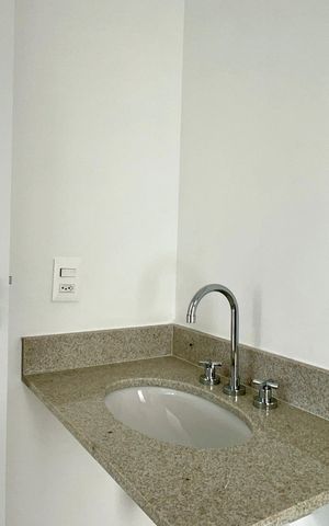 Apartamento à venda com 56m², 2 quartos e 1 vaga Apartamento à venda com 56m², 2 quartos e 1 vagaBanheiro da Suíte