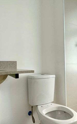 Apartamento à venda com 56m², 2 quartos e 1 vaga Apartamento à venda com 56m², 2 quartos e 1 vagaBanheiro da Suíte