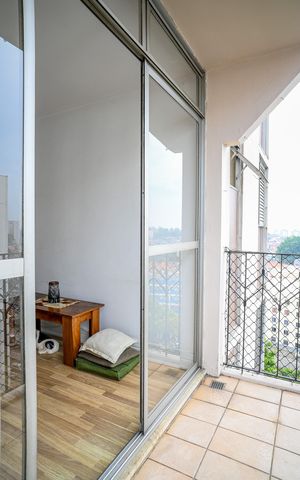 Apartamento à venda com 60m², 2 quartos e 2 vagas Apartamento à venda com 60m², 2 quartos e 2 vagasVaranda