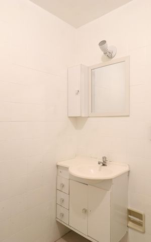 Apartamento à venda com 42m², 1 quarto e 1 vagaBanheiro