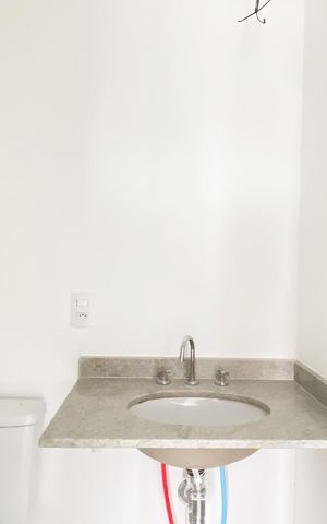 Apartamento para alugar com 34m², 1 quarto e sem vaga Apartamento para alugar com 34m², 1 quarto e sem vagaBanheiro da Suíte