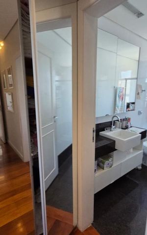 Apartamento à venda com 160m², 4 quartos e 2 vagas