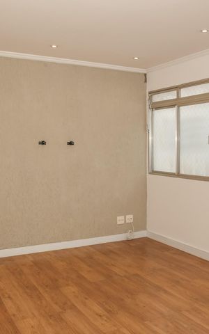 Apartamento à venda com 82m², 2 quartos e 1 vaga Apartamento à venda com 82m², 2 quartos e 1 vagaSala