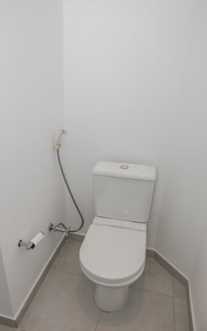 Apartamento à venda com 82m², 2 quartos e 1 vaga Apartamento à venda com 82m², 2 quartos e 1 vagaBanheiro