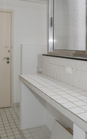 Apartamento à venda com 82m², 2 quartos e 1 vaga Apartamento à venda com 82m², 2 quartos e 1 vagaCozinha e Área de Serviço