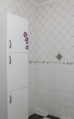 Apartamento à venda com 82m², 2 quartos e 1 vaga Apartamento à venda com 82m², 2 quartos e 1 vagaCozinha e Área de Serviço