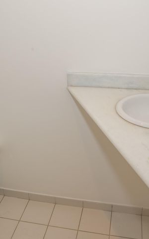 Apartamento à venda com 82m², 2 quartos e 1 vaga Apartamento à venda com 82m², 2 quartos e 1 vagaLavabo