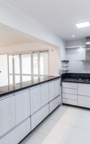 Apartamento à venda com 176m², 4 quartos e 3 vagas Apartamento à venda com 176m², 4 quartos e 3 vagasCozinha
