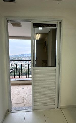 Apartamento à venda com 60m², 2 quartos e 1 vagaÁrea de Serviço