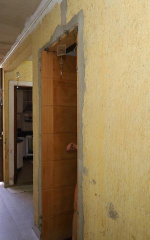 Casa à venda com 100m², 3 quartos e 2 vagasCorredor