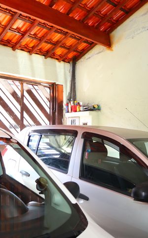 Casa à venda com 100m², 3 quartos e 2 vagasGaragem