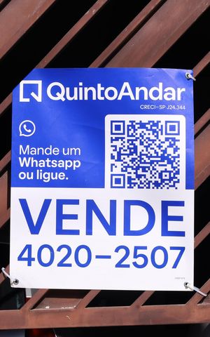 Casa à venda com 100m², 3 quartos e 2 vagasPlaca GRANDE instalada no portão do imóvel, dia 13.08.2026 - Código da placa: VGEF-679