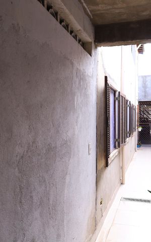 Casa à venda com 100m², 3 quartos e 2 vagasCorredor