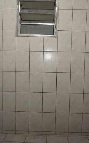 Casa para alugar com 70m², 2 quartos e sem vagaBanheiro
