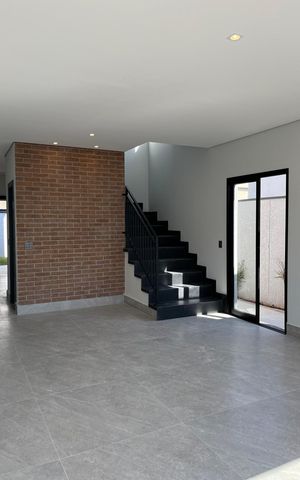 Casa de condomínio à venda com 150m², 3 quartos e 2 vagas Casa de condomínio à venda com 150m², 3 quartos e 2 vagasSala
