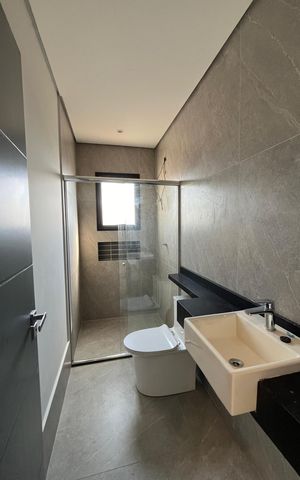 Casa de condomínio à venda com 150m², 3 quartos e 2 vagas Casa de condomínio à venda com 150m², 3 quartos e 2 vagasBanheiro