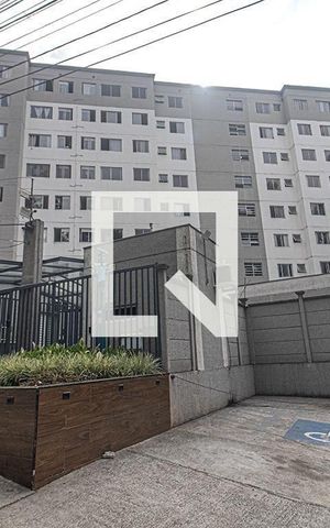 Apartamento para alugar com 40m², 2 quartos e sem vaga Apartamento para alugar com 40m², 2 quartos e sem vagaFachada