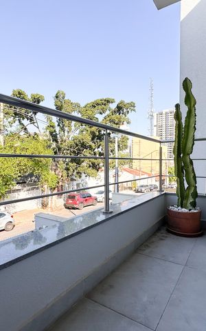 Apartamento à venda com 200m², 3 quartos e 3 vagas Apartamento à venda com 200m², 3 quartos e 3 vagasSacada da Suíte 2