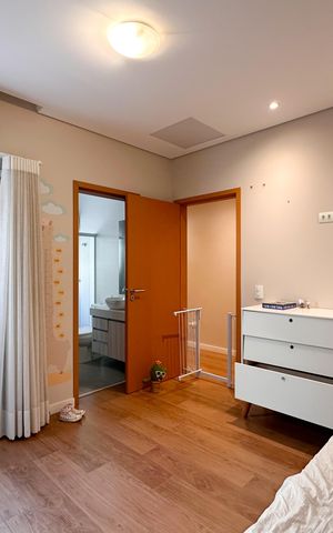 Apartamento à venda com 200m², 3 quartos e 3 vagas Apartamento à venda com 200m², 3 quartos e 3 vagasSuíte 1