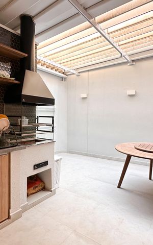 Apartamento à venda com 200m², 3 quartos e 3 vagas Apartamento à venda com 200m², 3 quartos e 3 vagasChurrasqueira