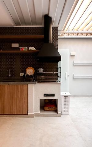 Apartamento à venda com 200m², 3 quartos e 3 vagas Apartamento à venda com 200m², 3 quartos e 3 vagasChurrasqueira