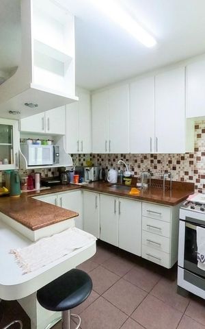 Apartamento à venda com 104m², 3 quartos e 2 vagas Apartamento à venda com 104m², 3 quartos e 2 vagasCozinha