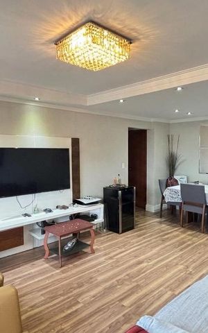 Apartamento à venda com 104m², 3 quartos e 2 vagas Apartamento à venda com 104m², 3 quartos e 2 vagasSala
