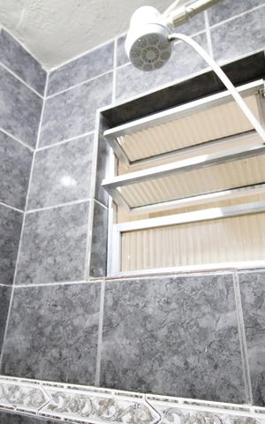 Casa para alugar com 50m², 2 quartos e sem vagaBanheiro