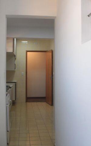 Apartamento à venda com 80m², 2 quartos e 2 vagasÁrea de Serviço