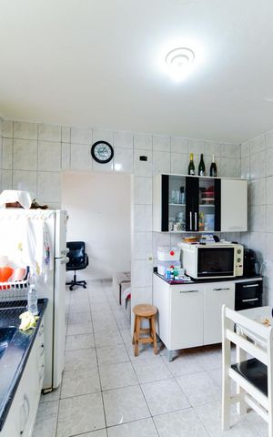 Casa à venda com 160m², 4 quartos e 4 vagasCozinha