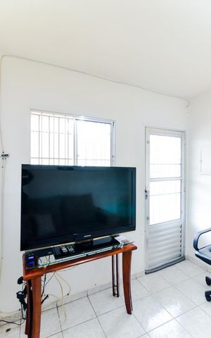 Casa à venda com 160m², 4 quartos e 4 vagasSala